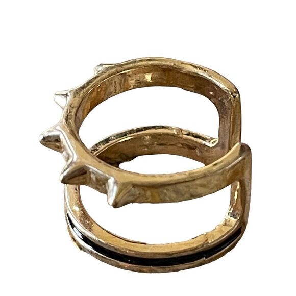 NWOT gold tone black enamel & studs ring US size 6.5 - Picture 7 of 8